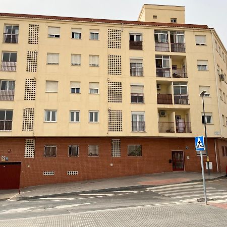 Beautiful Brand New 2 Bedroom Flat With Terrace Malaga Exterior photo
