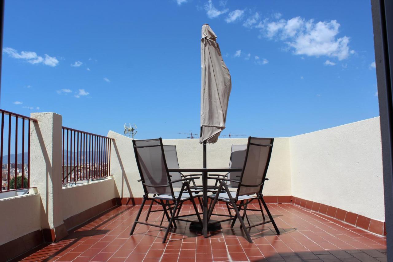 Beautiful Brand New 2 Bedroom Flat With Terrace Malaga Exterior photo
