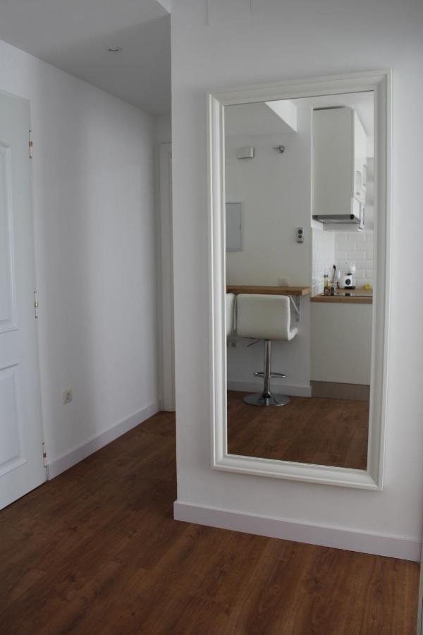 Beautiful Brand New 2 Bedroom Flat With Terrace Malaga Exterior photo